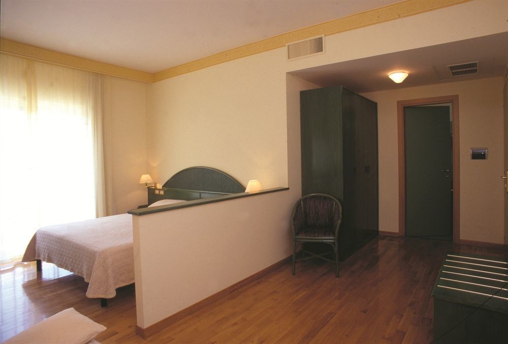 Hotel Altamira Orsogna Екстер'єр фото